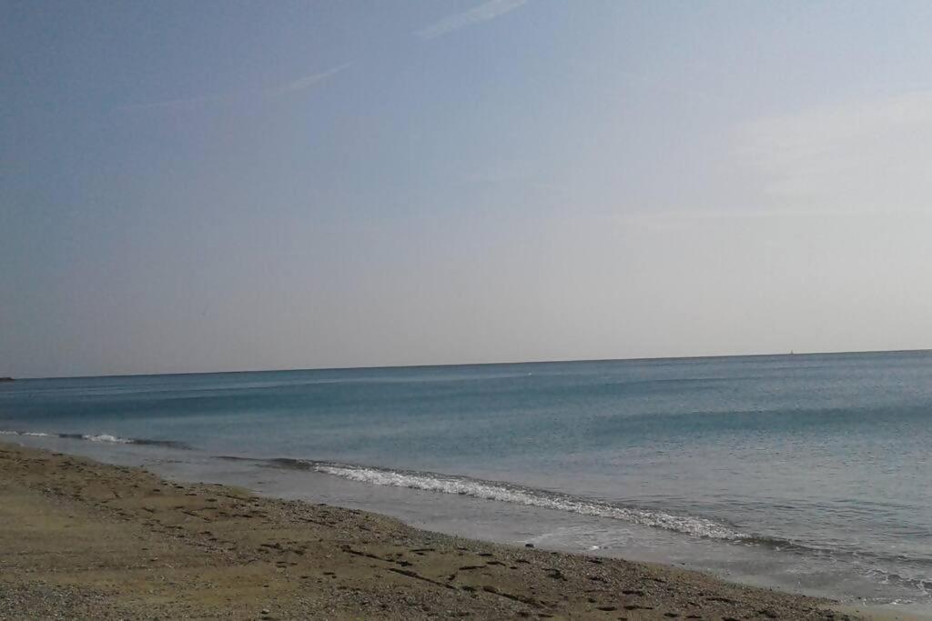 Апартаменты Larte Al Mare Vicino Spiaggia Con Ac E Wifi Савона Экстерьер фото